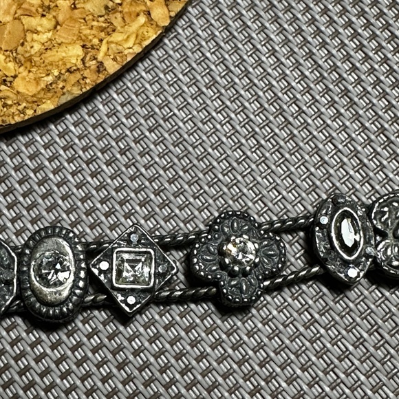 Jewellery bundle - Picture 4 of 11